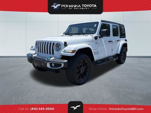 Used 2022 Jeep Wrangler Unlimited Sahara w/ Cold Weather Group AWD/4WD image 1