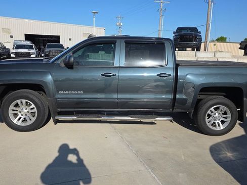 Used 2018 Chevrolet Silverado 1500 LT w/ All Star Edition AWD/4WD image 2