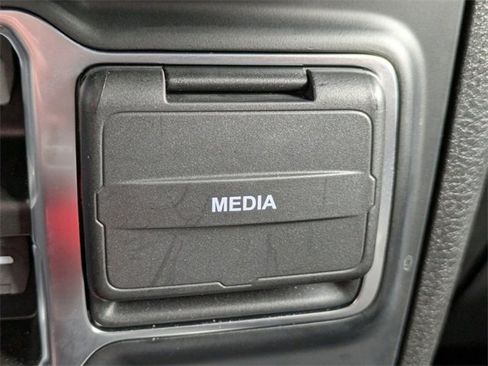 Used 2024 Jeep Gladiator Mojave w/ Convenience Group image 24