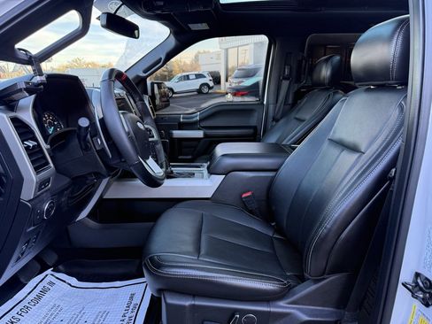 Used 2018 Ford F150 Lariat image 17