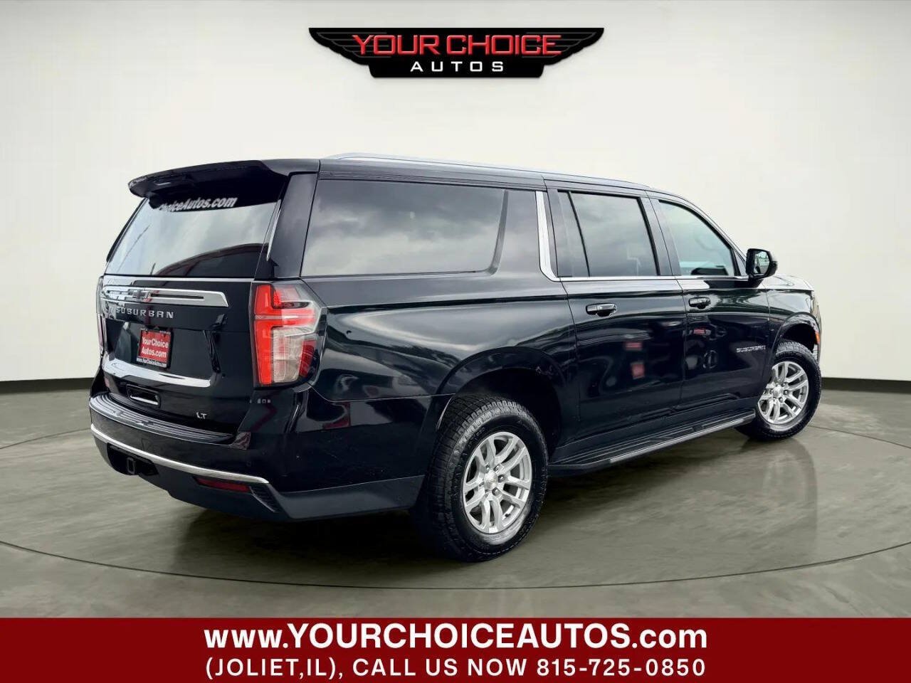 Used 2021 Chevrolet Suburban LT AWD/4WD image 8