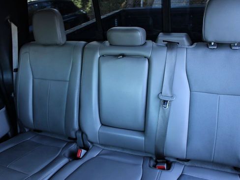 Used 2018 Ford F150 Lariat w/ Equipment Group 501A Mid AWD/4WD image 11