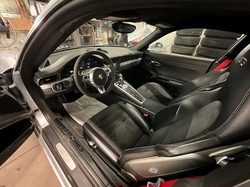 Used 2015 Porsche 911 GT3 image 31