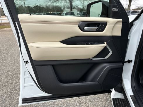 New 2026 Nissan Armada Platinum Reserve image 10