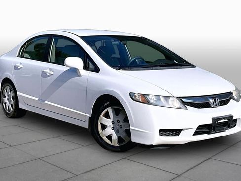 Used 2011 Honda Civic LX image 2