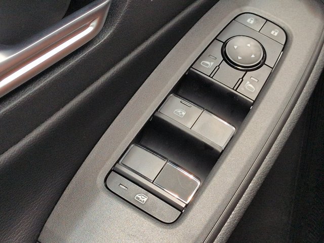 Certified 2027 Nissan Sentra SV w/ Floor Mat Package FWD image 21