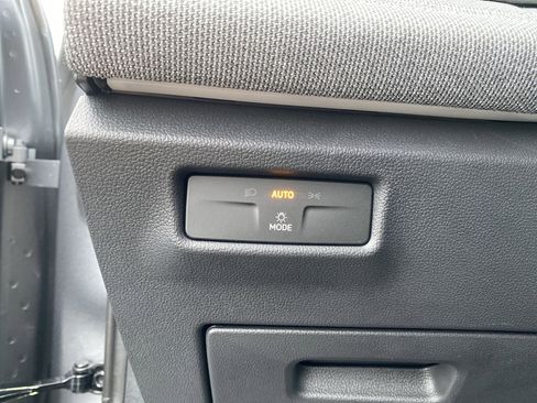 New 2025 Volkswagen Tiguan S image 19