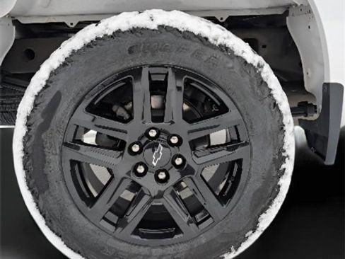 Used 2024 Chevrolet Silverado 1500 Custom image 9