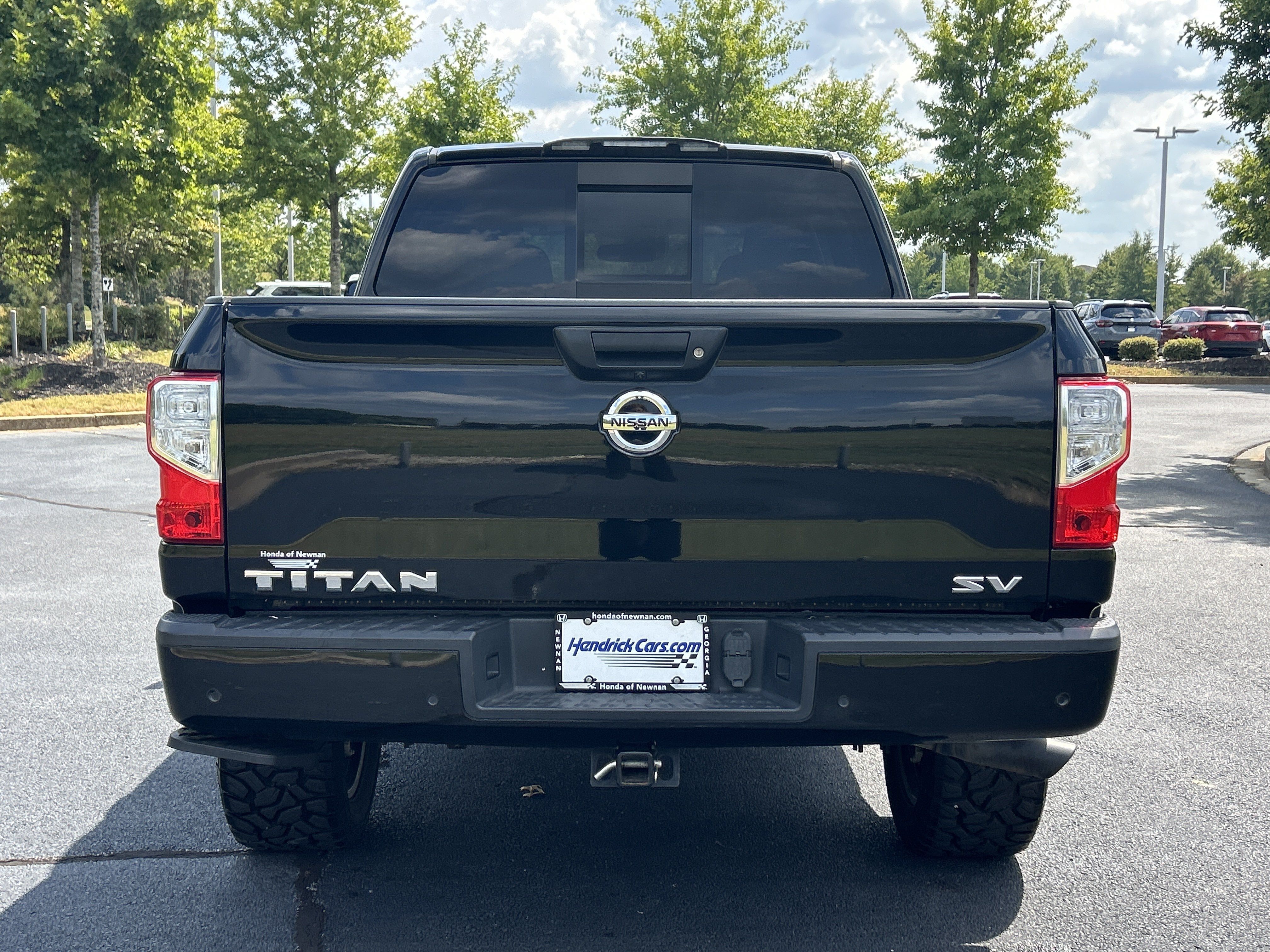 Used 2021 Nissan Titan SV w/ SV Convenience Package RWD image 8