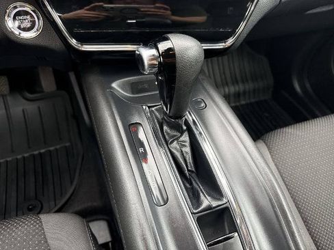 Used 2022 Honda HR-V EX image 19