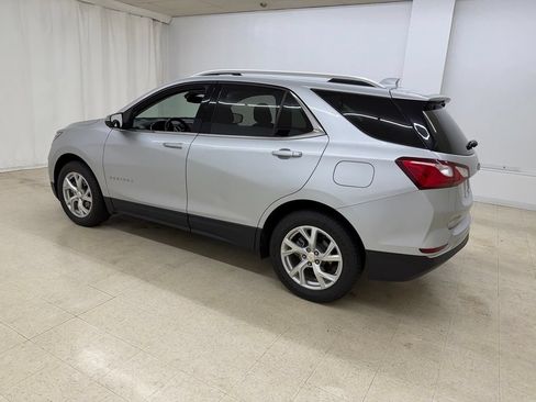 Used 2021 Chevrolet Equinox Premier AWD/4WD image 3