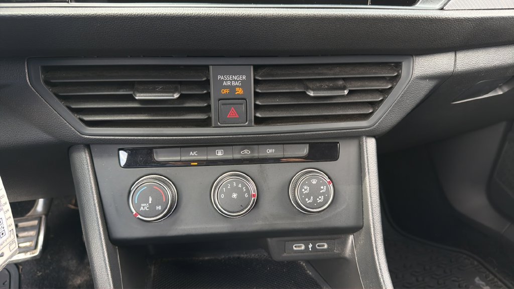 Used 2023 Volkswagen Jetta Sport FWD image 22