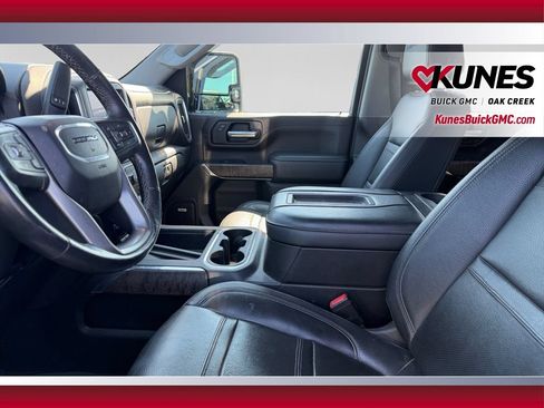 Used 2022 GMC Sierra 3500 Denali w/ Denali Ultimate Package AWD/4WD image 22