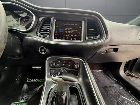Used 2016 Dodge Challenger R/T Scat Pack w/ Leather Interior Group RWD image 22