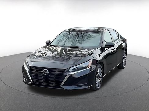 Used 2025 Nissan Altima 2.5 SV image 7