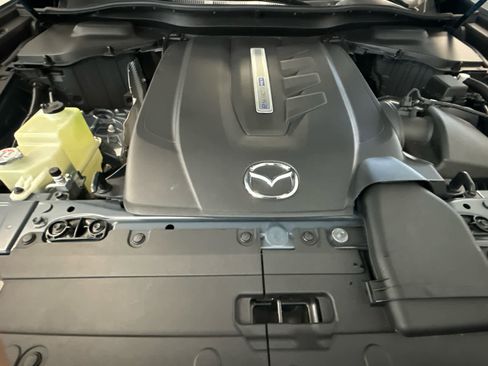 Certified 2025 MAZDA CX-70 Plug-In Hybrid w/ Premium Plus AWD/4WD image 22