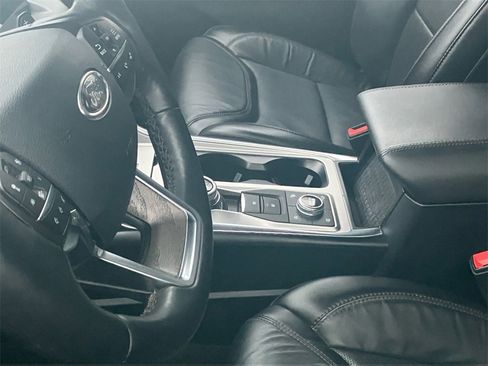 Used 2020 Ford Explorer Platinum w/ Premium Technology Package image 7