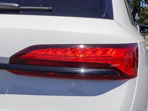 Used 2025 Audi Q7 2.0T Premium Plus w/ Premium Plus Package AWD/4WD image 7