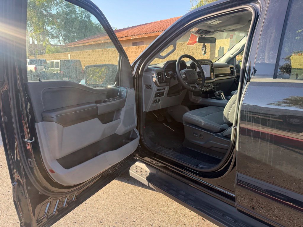 Used 2024 Ford F150 Lightning XLT AWD/4WD image 19
