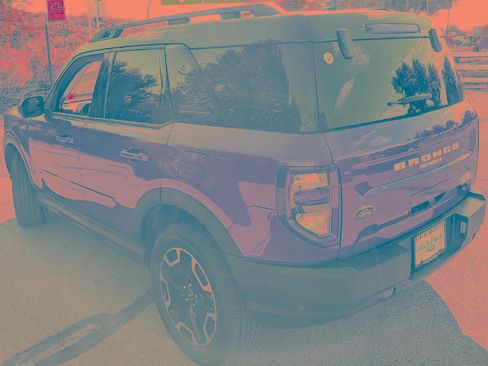 Certified 2024 Ford Bronco Sport Outer Banks AWD/4WD image 4