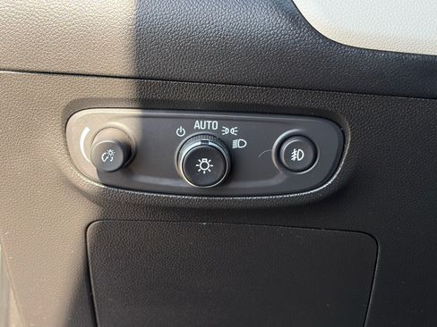 Used 2023 Buick Encore GX Preferred w/ Cold Weather Comfort Package FWD image 20