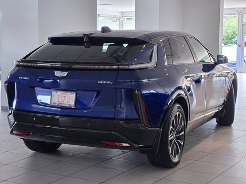 Used 2024 Cadillac Lyriq Sport AWD/4WD image 11