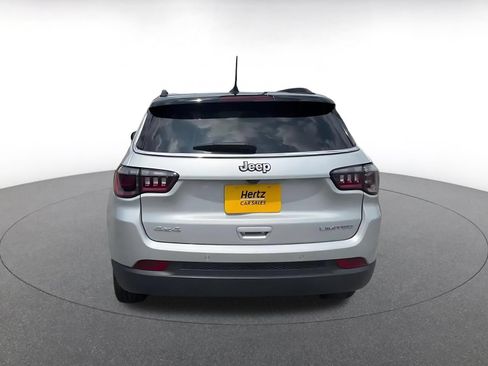 Used 2025 Jeep Compass Limited AWD/4WD image 12