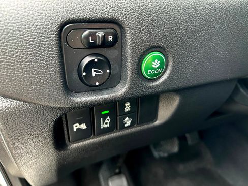 Used 2016 Honda Pilot Elite image 11