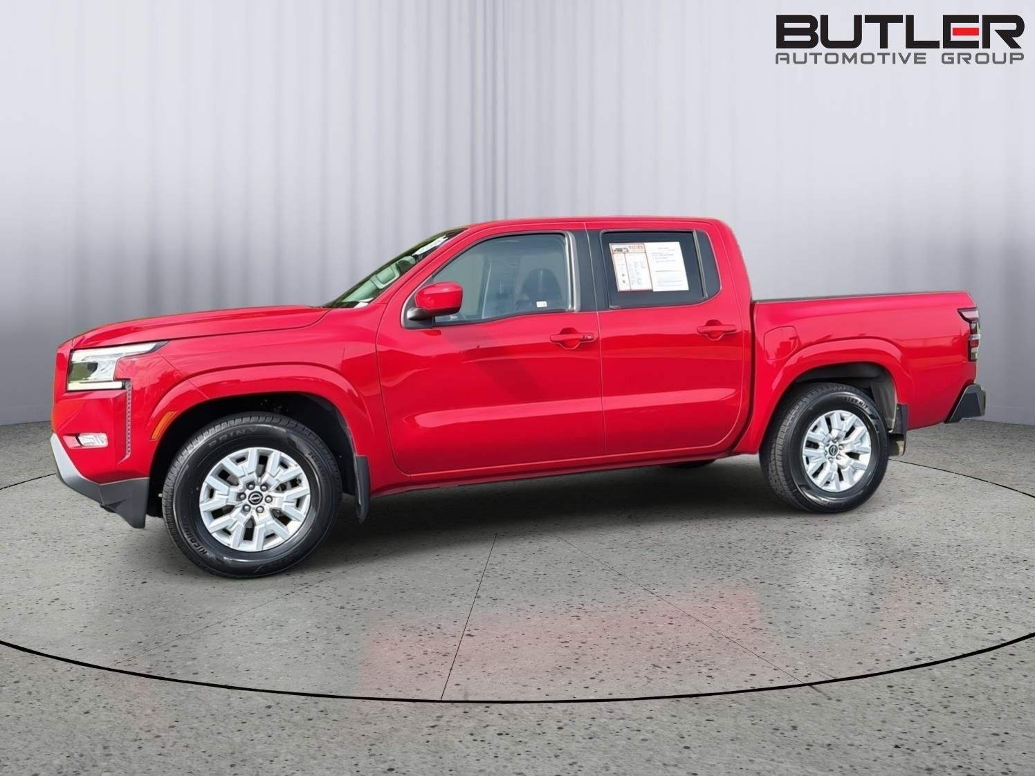 Used 2022 Nissan Frontier SV w/ SV Premium Package RWD image 3