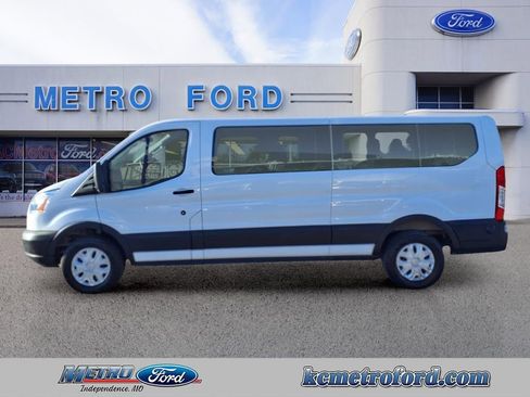 Used 2019 Ford Transit 350 XLT image 7