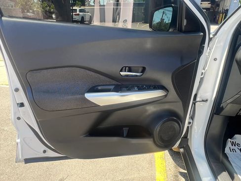 Used 2020 Nissan Kicks SV FWD image 12