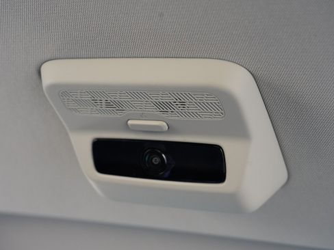 Used 2025 Kia Carnival SX FWD image 41