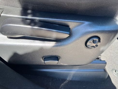 Used 2020 Dodge Durango GT image 39