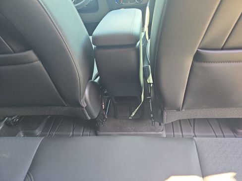 Used 2024 Buick Encore GX Preferred FWD image 12