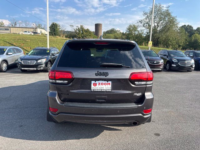 Used 2019 Jeep Grand Cherokee Altitude AWD/4WD image 7