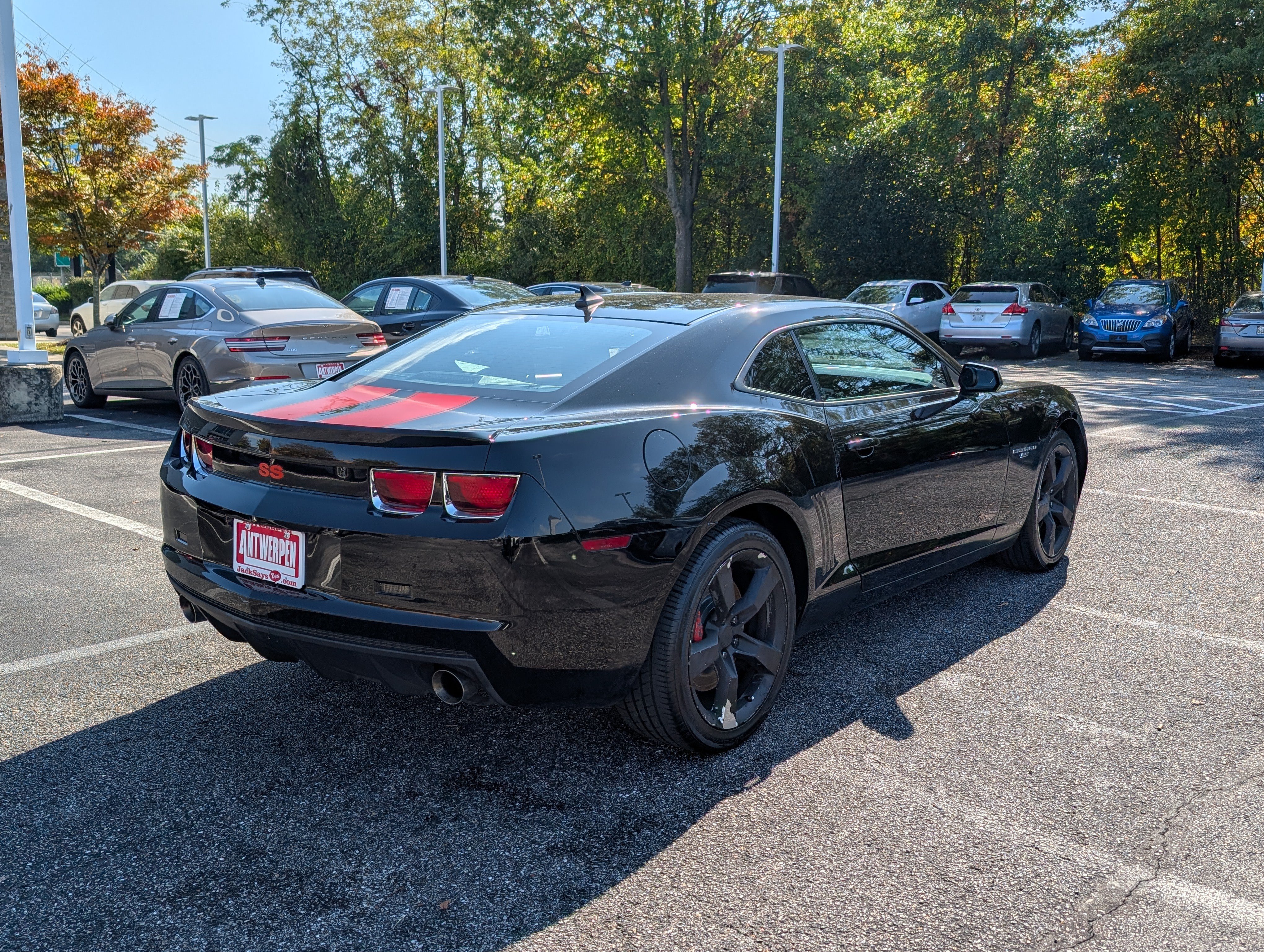 Used 2012 Chevrolet Camaro SS RWD image 3