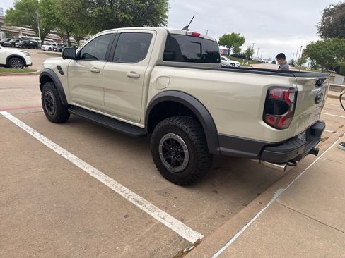 Used 2025 Ford Ranger Raptor AWD/4WD image 5
