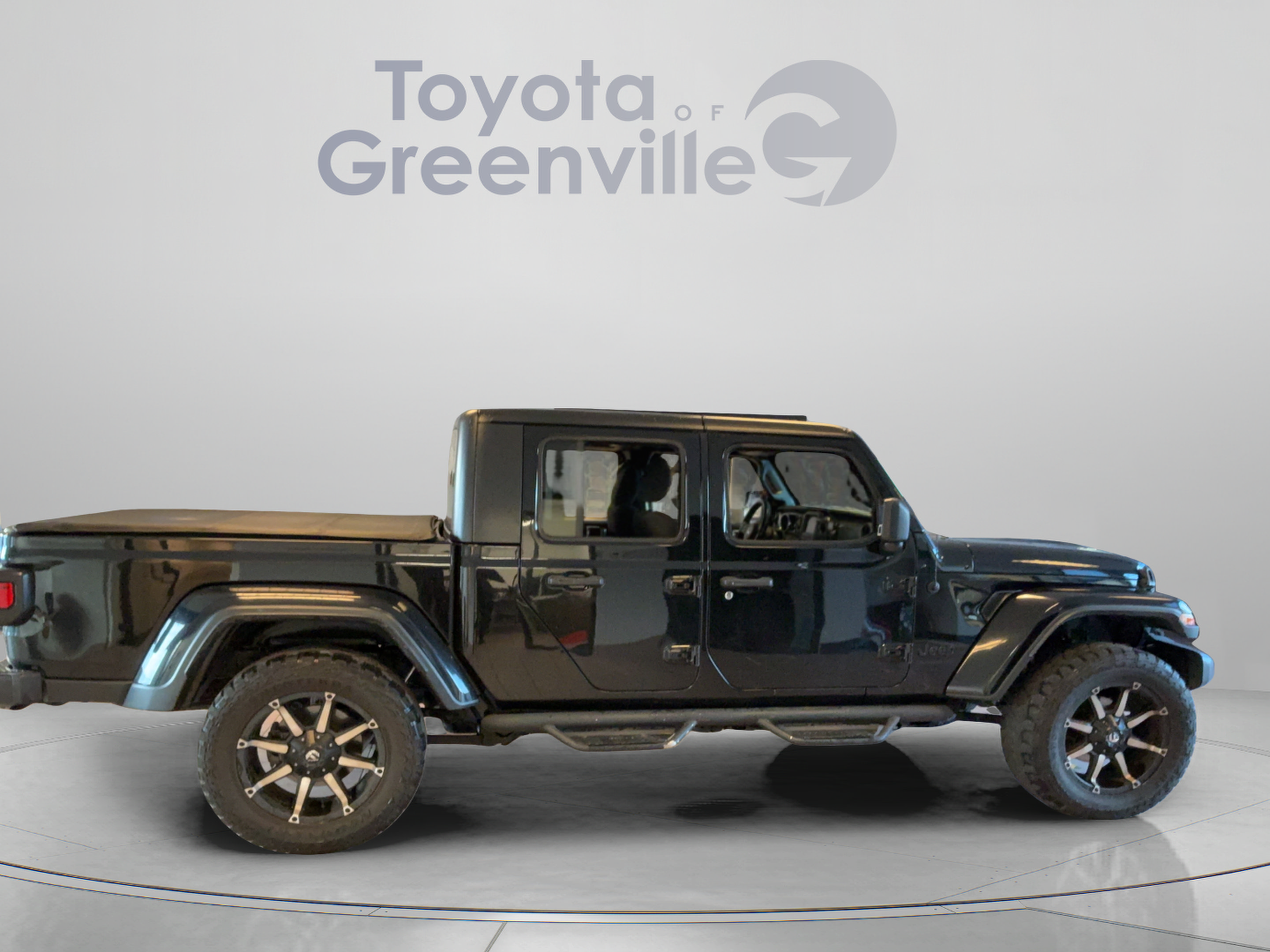 Used 2021 Jeep Gladiator Sport AWD/4WD image 7
