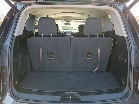 Used 2018 GMC Acadia SLE w/ Driver Alert Package I image 31