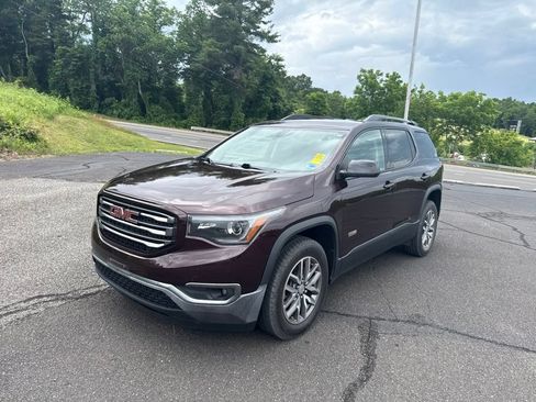 Used 2018 GMC Acadia SLE w/ Driver Alert Package I AWD/4WD image 4