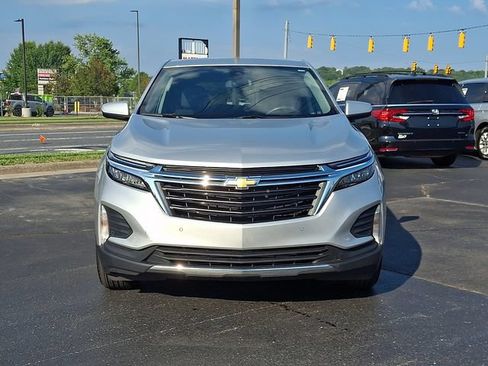 Used 2022 Chevrolet Equinox LT FWD image 2
