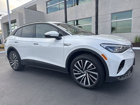 New 2026 Volkswagen ID.4 Pro AWD/4WD image 2