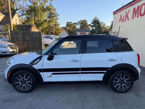 Used 2011 MINI Cooper Countryman S image 4