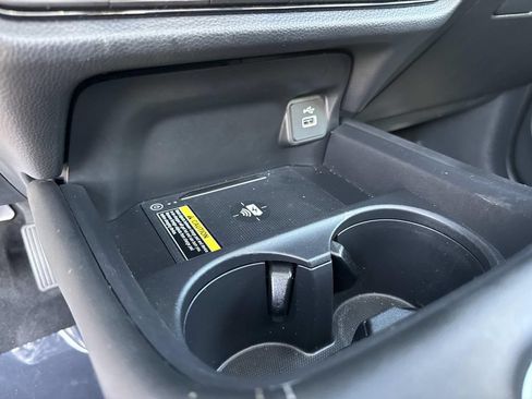 Used 2025 Honda HR-V EX-L image 32