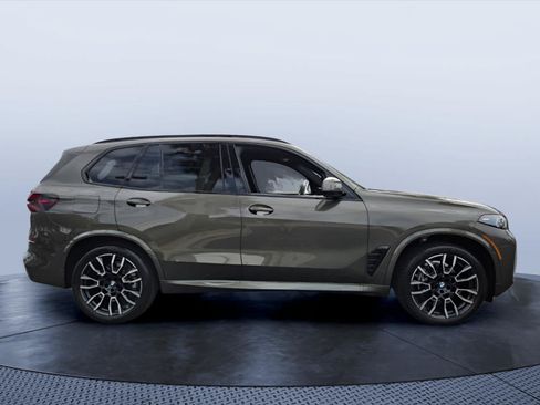 Used 2026 BMW X5 sDrive40i w/ M Sport Package RWD image 7