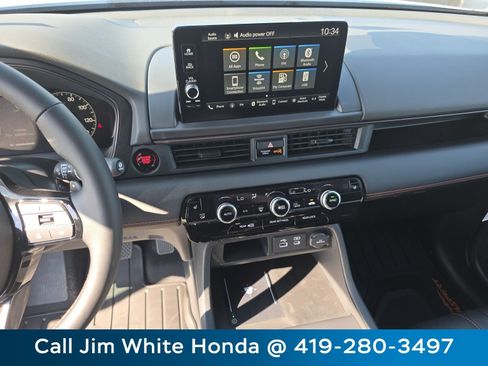 New 2025 Honda Pilot TrailSport image 25