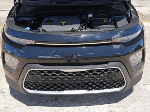 Used 2020 Kia Soul LX FWD image 7