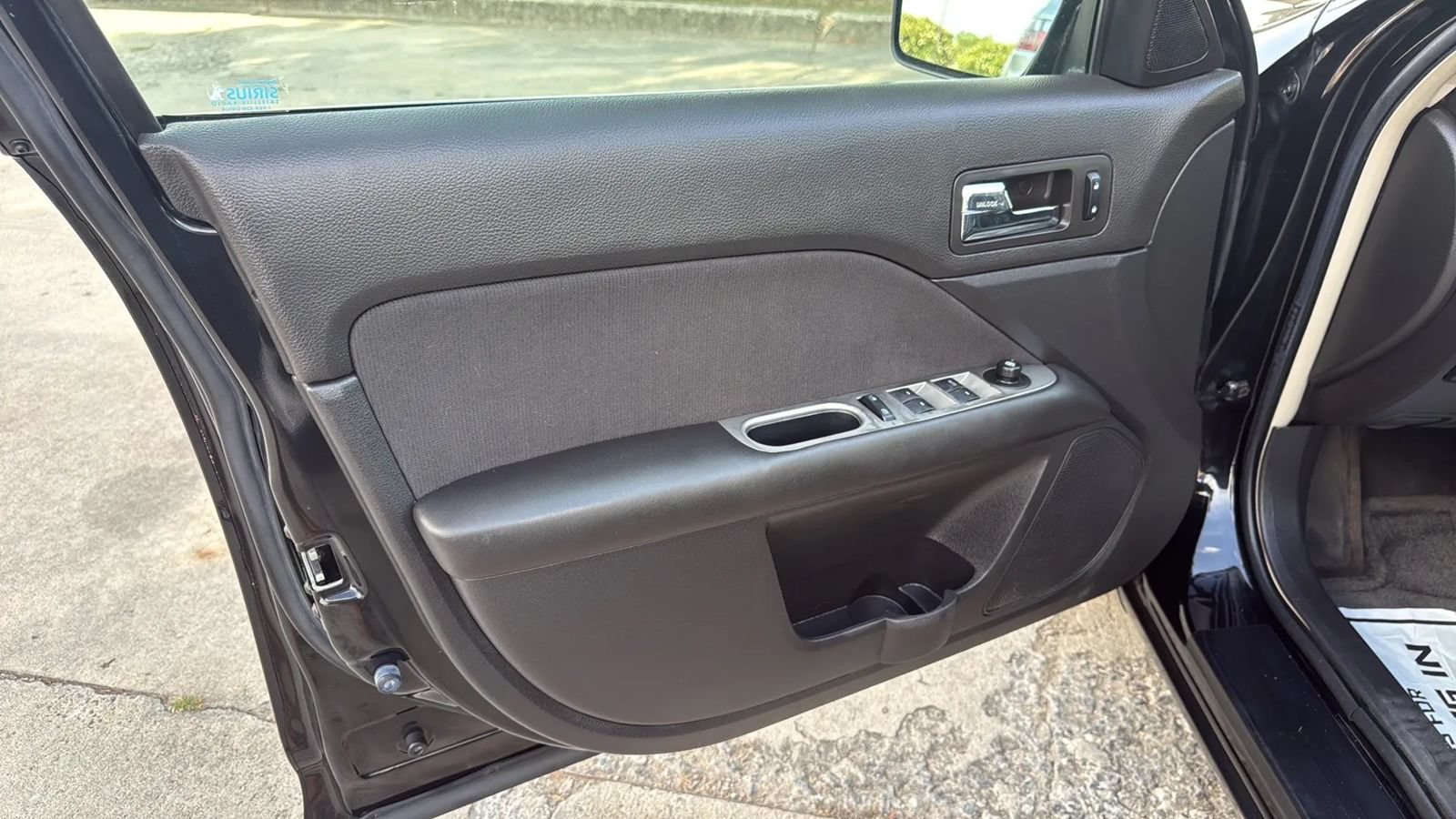 Used 2010 Ford Fusion Hybrid FWD image 10