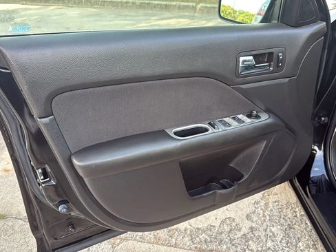 Used 2010 Ford Fusion Hybrid FWD image 10
