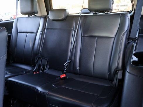 Certified 2024 Ford Expedition Max XLT image 29